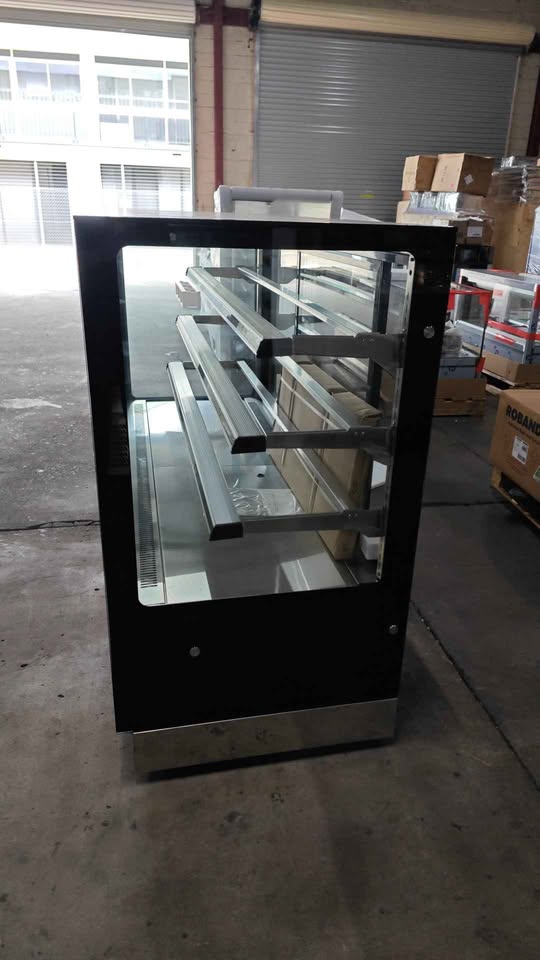 Bonvue Modern GAN-1800RF3 Cake Display