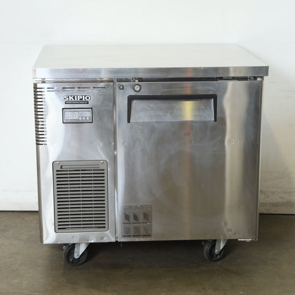 Skipio SUR9-1 - Undercounter Fridge