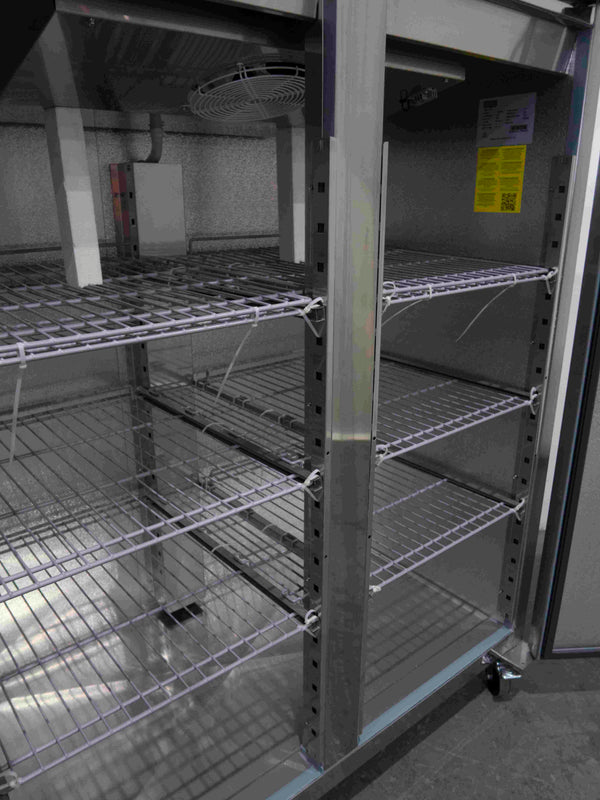 Polar DL896-A - Upright Freezer