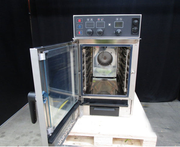 Blue Seal EC611RSDW 6 Tray Electric Compact Combination Oven Steamers