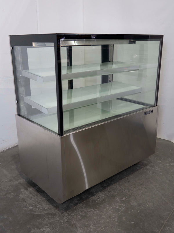 Skipio SB1200RD Cake Display