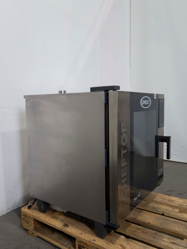 Unox XEVC-0711-EPRM 7 Tray Combi Oven