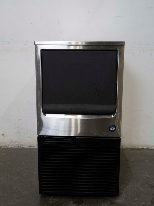 Hoshizaki KM-40B Ice Machine