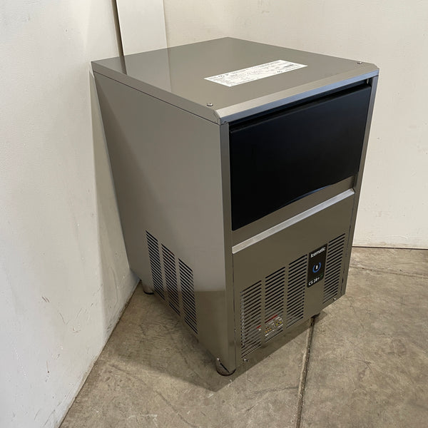 Icematic CS28 Ice Machine