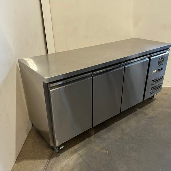 FED-X XUB6F18S3V Undercounter Freezer