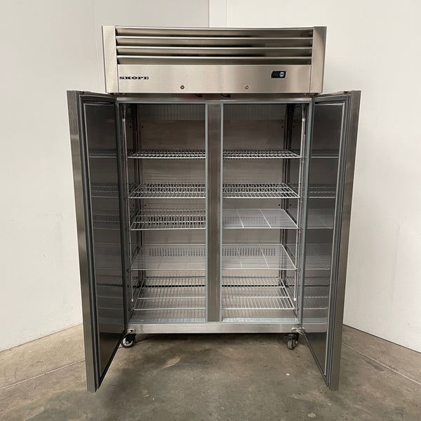 SKOPE RF7.UPF.2.SD Upright Freezer