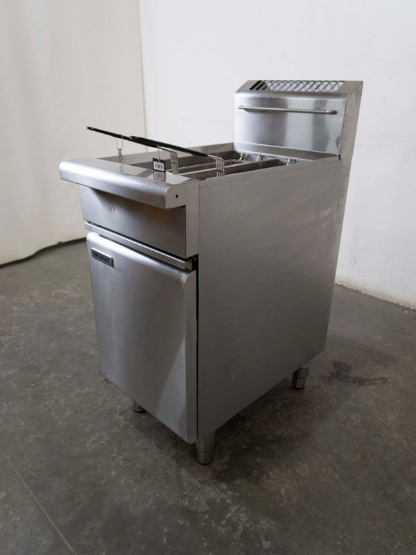 Waldorf FN8226G Split Pan Fryer