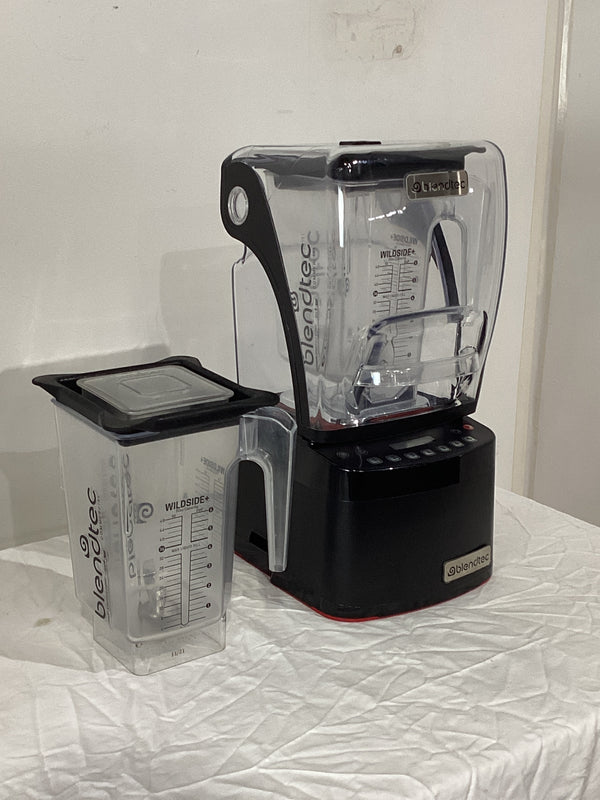 Blendtec CQB1 Blender + 2 Wildside Jugs