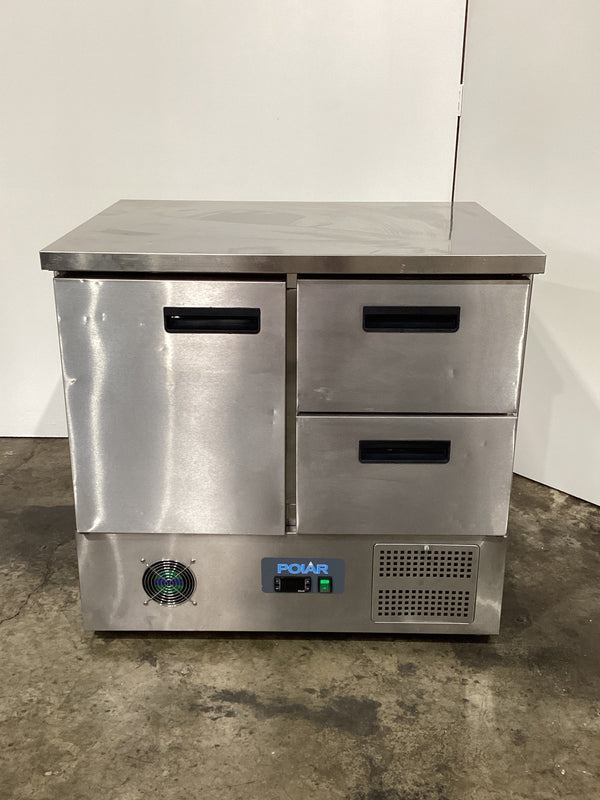 Polar U637-A Undercounter Bench Fridge