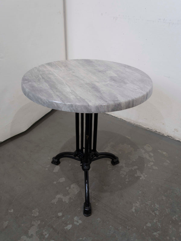 Isotop Round Table Set