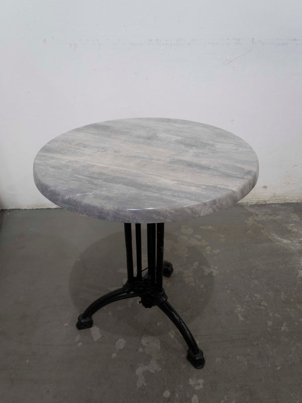 Isotop Round Table Set
