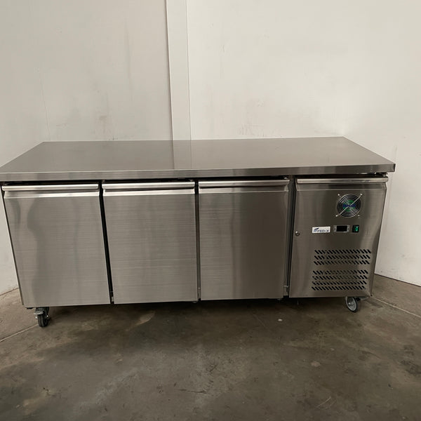 FED-X XUB7C18S3V Underbench Fridge