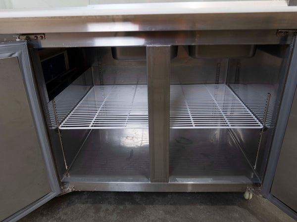 FED PG150FA-YG Sandwich Prep Bench
