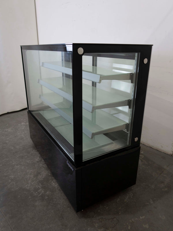 Exquisite CDS315 Square Glass Cake Display