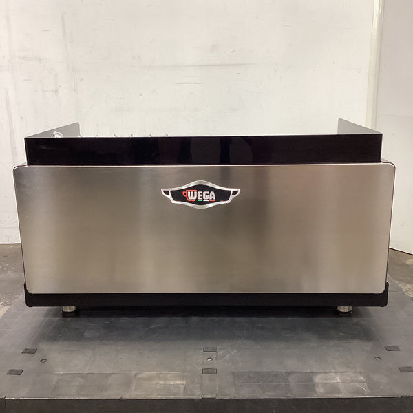 Wega EVD/3-EW 3 Group Coffee Machine