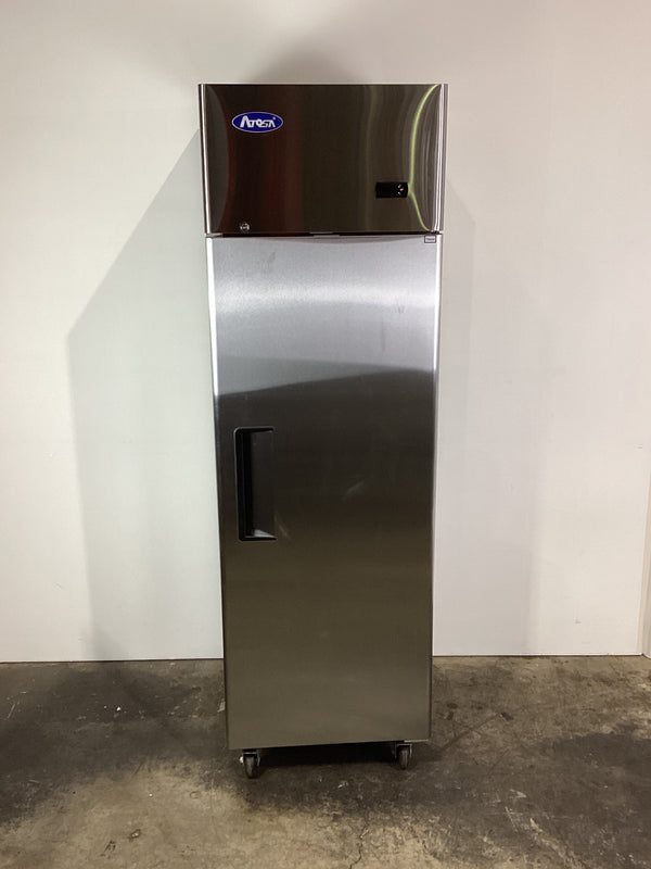 Atosa YBF9207GR Upright Freezer