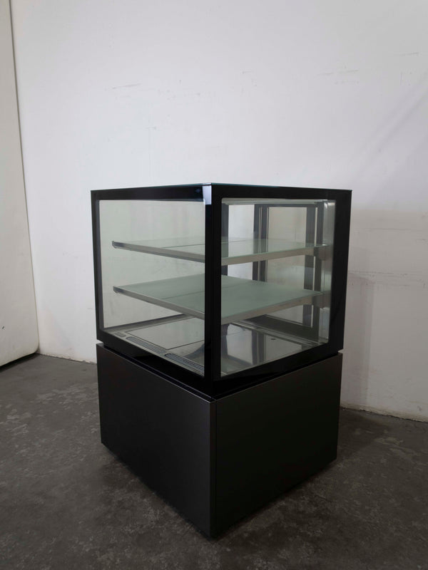 Anvil DSS3830 Cold Cake Display