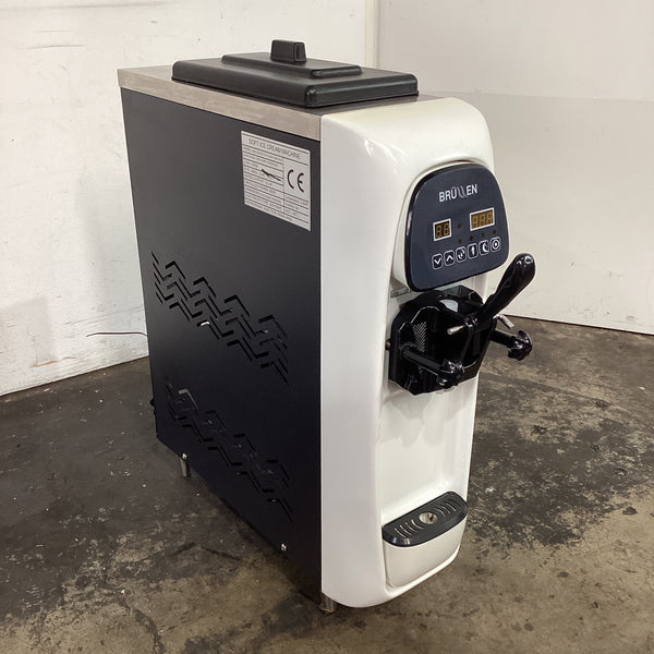 Brullen Baby Brullen Ice Cream Machine