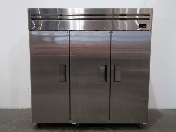 Skipio SRT6-3(6) Upright Fridge