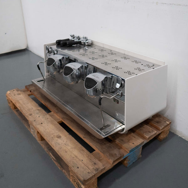 Victoria Anduino EAGLE ONE GR3 3 Group Volumetric Coffee Machine