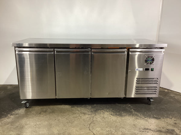 FED-X XUB7C18S3V Undercounter Fridge