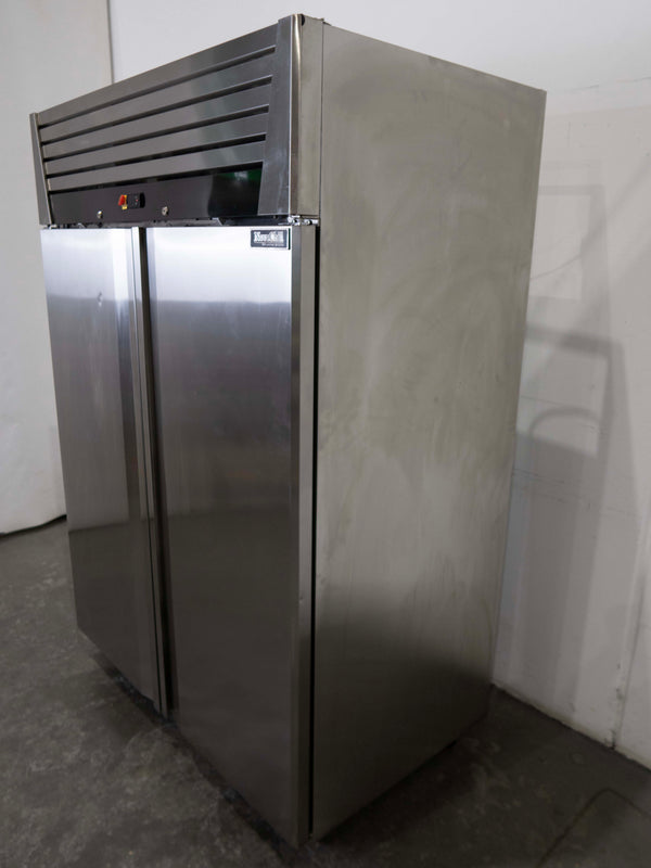Novachill LPW8U2F Upright Freezer