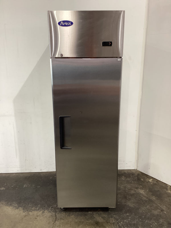 Atosa YBF9207 Upright Freezer