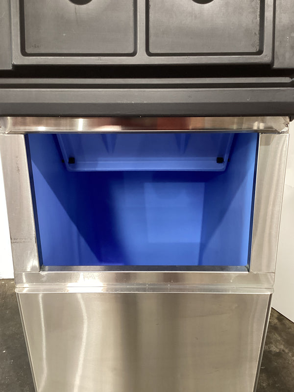 Hoshizaki KMD-270AB Ice Machine + B-301SA Storage Bin