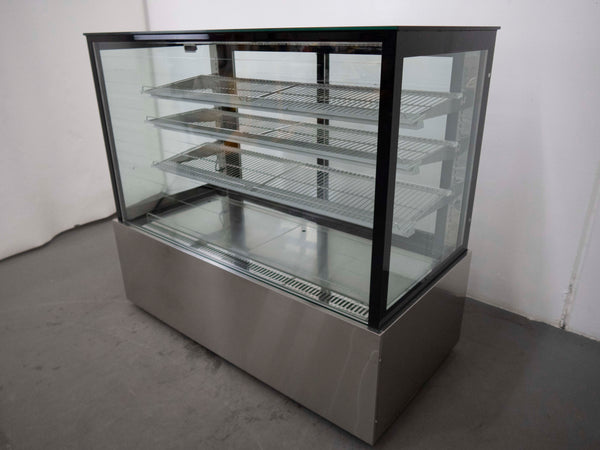 Bonvue SL850V Chilled Food Cake Display