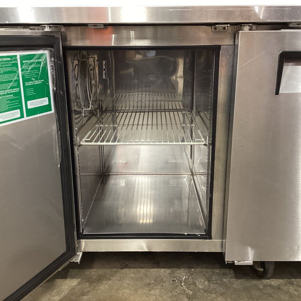 Turbo Air KURF18-3 N Undercounter Fridge/Freezer