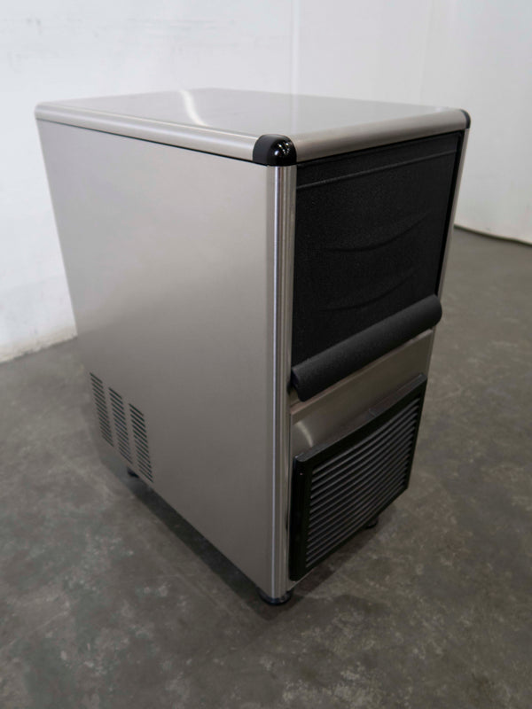 Blizzard SN-25C Ice Machine