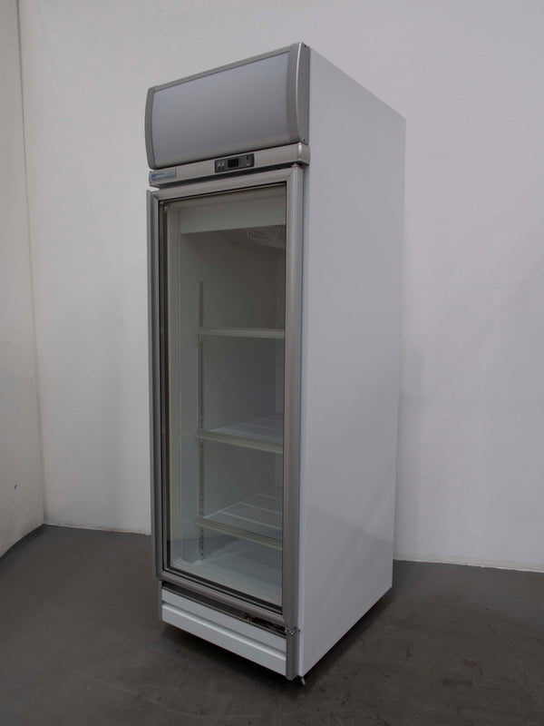 Artisan M1101 Upright Fridge