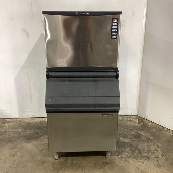Scostsman NWH608AS/ NB393 Ice Machine & Bin