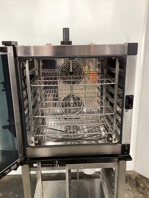 Unox XEVC-0711-GPRM-MS Combi Oven