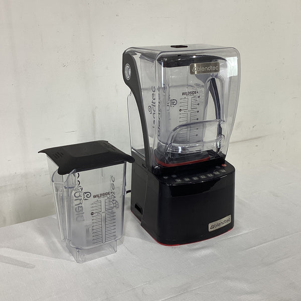 Blendtec Stealth 885 Blender + 2 Jugs