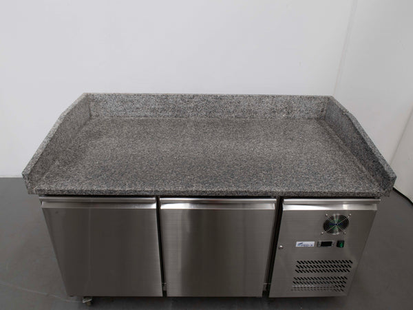 FED XPZ2600TN Saladette Fridge