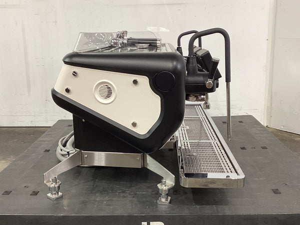 Astoria Pilot SAE./3-S2 3 Group Coffee Machine
