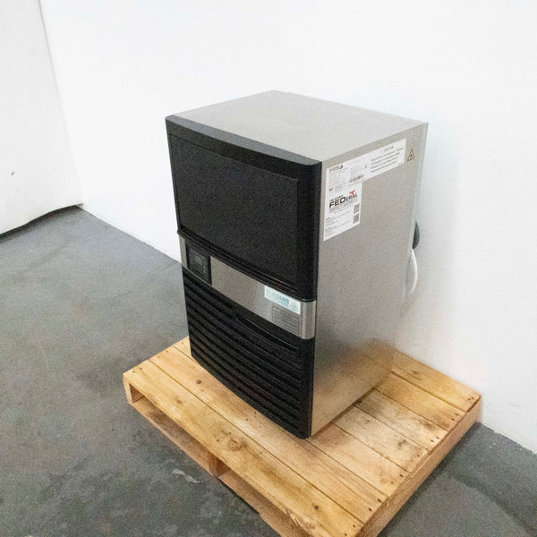 Blizzard SN-80P Ice Machine