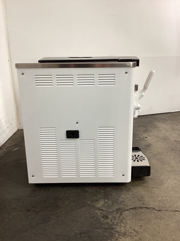 SPM Karma Soft Serve Machine