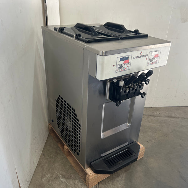 Spaceman 6235-C Ice Cream Machine