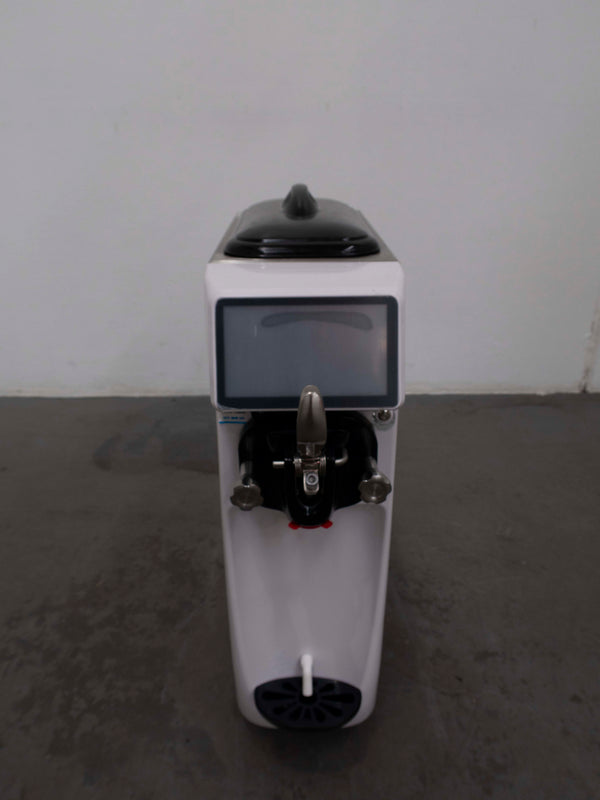 Mama Mia ST16ERLW Ice Cream Machine