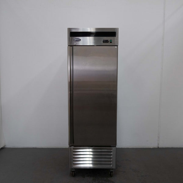 Quipwell BAS60 Upright Fridge