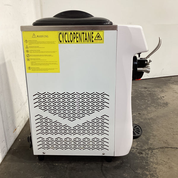 Mama Mia ST16RELW Ice Cream Machine