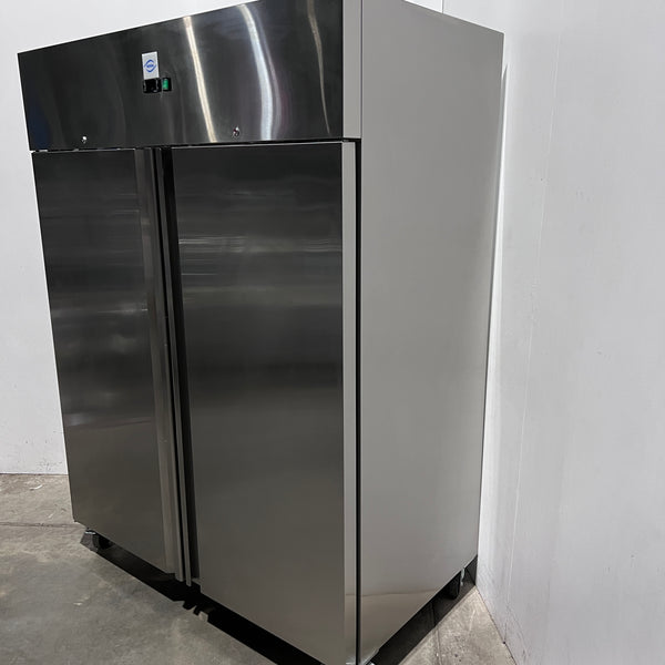 Norsk NSK-1410BT Upright Freezer