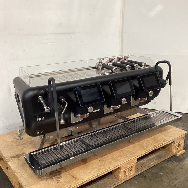 Astoria Pilot SAE./3-S2 3 Group Coffee Machine