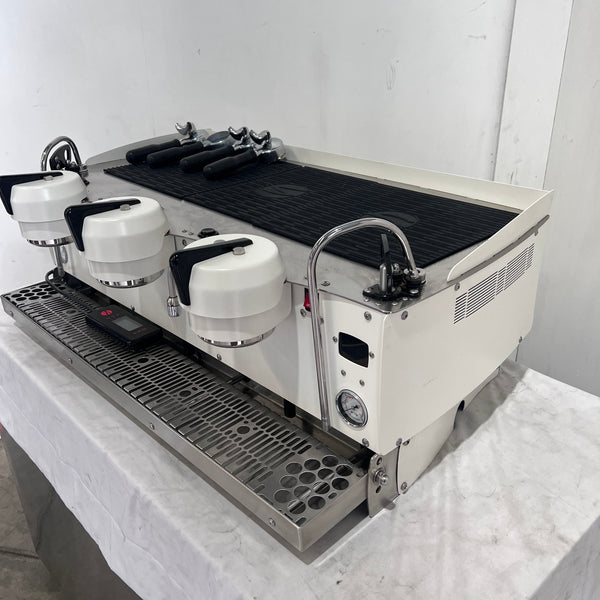 Synesso S300 3 Group Coffee Machine