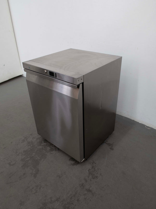 Airex AXR-UC-1 1 Solid Door Bar Fridge