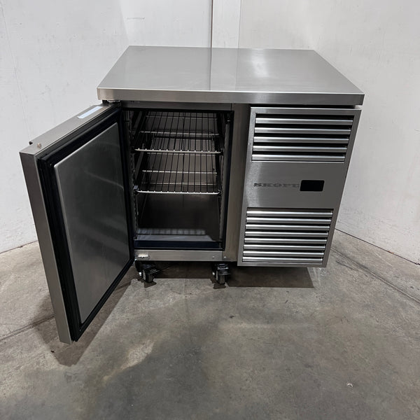 Skope PG11.UBR.1.SD.RH Undercounter Fridge