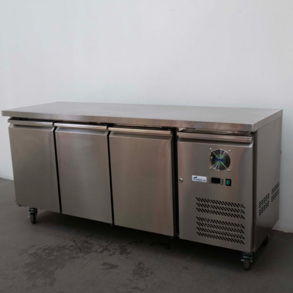 FED-X XUB6C18S3V Bench Fridge