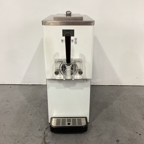 Mama Mia M-50 Soft Serve Machine